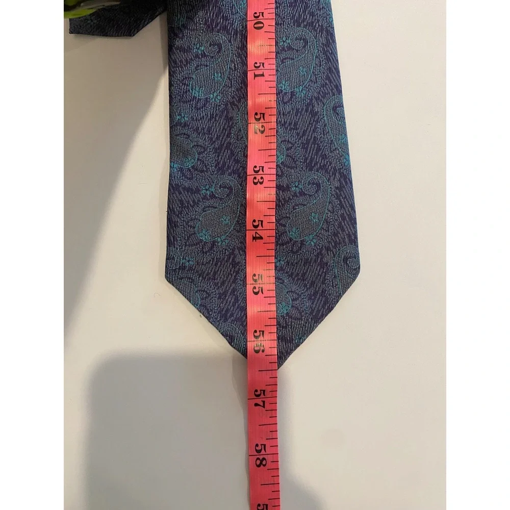 SAINT HONORE Mens‎ Paisley Necktie 100% Pure Silk Hand Made in Spain